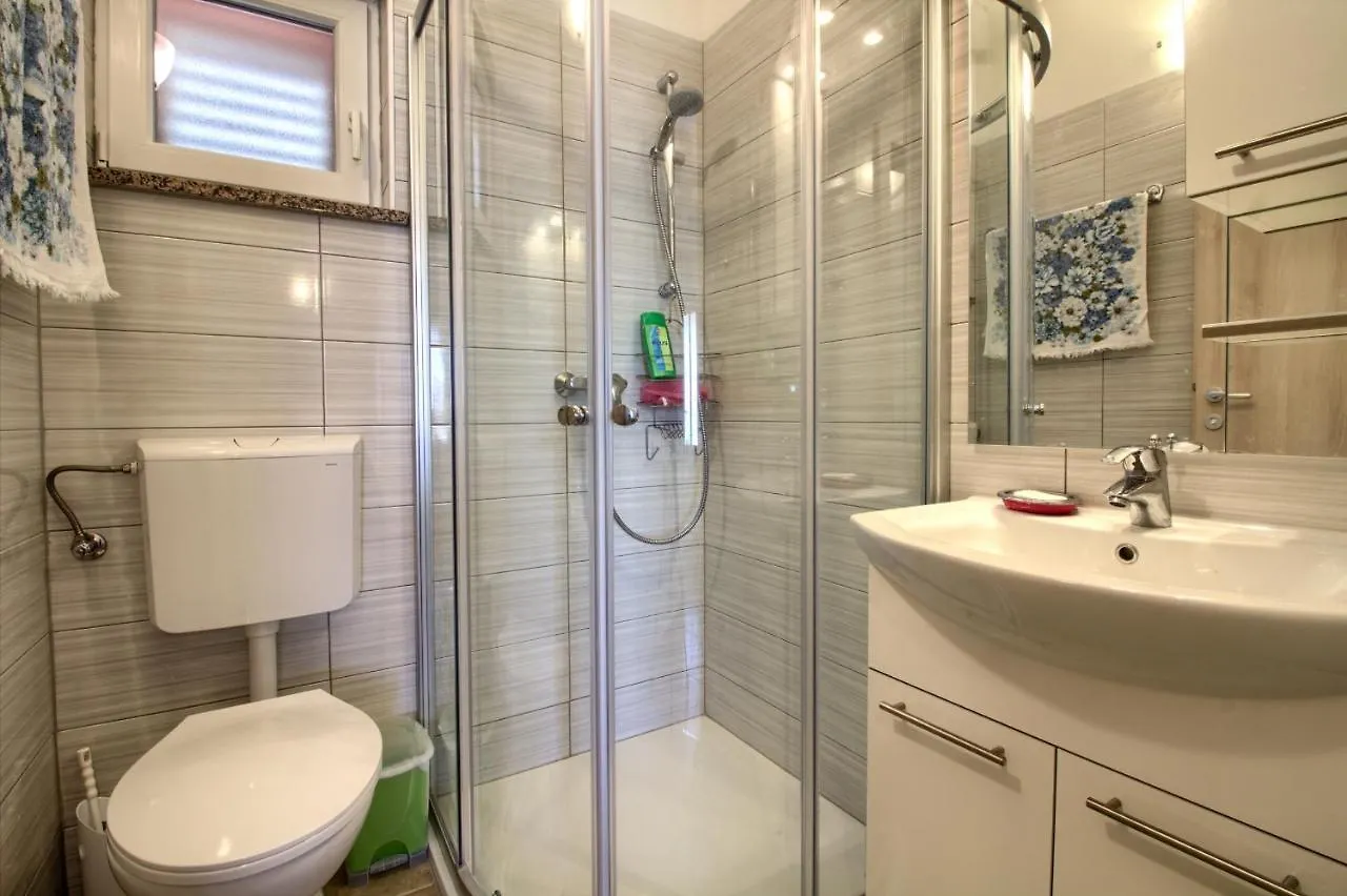 Cozy Villa Marina With Private Pool In Labin